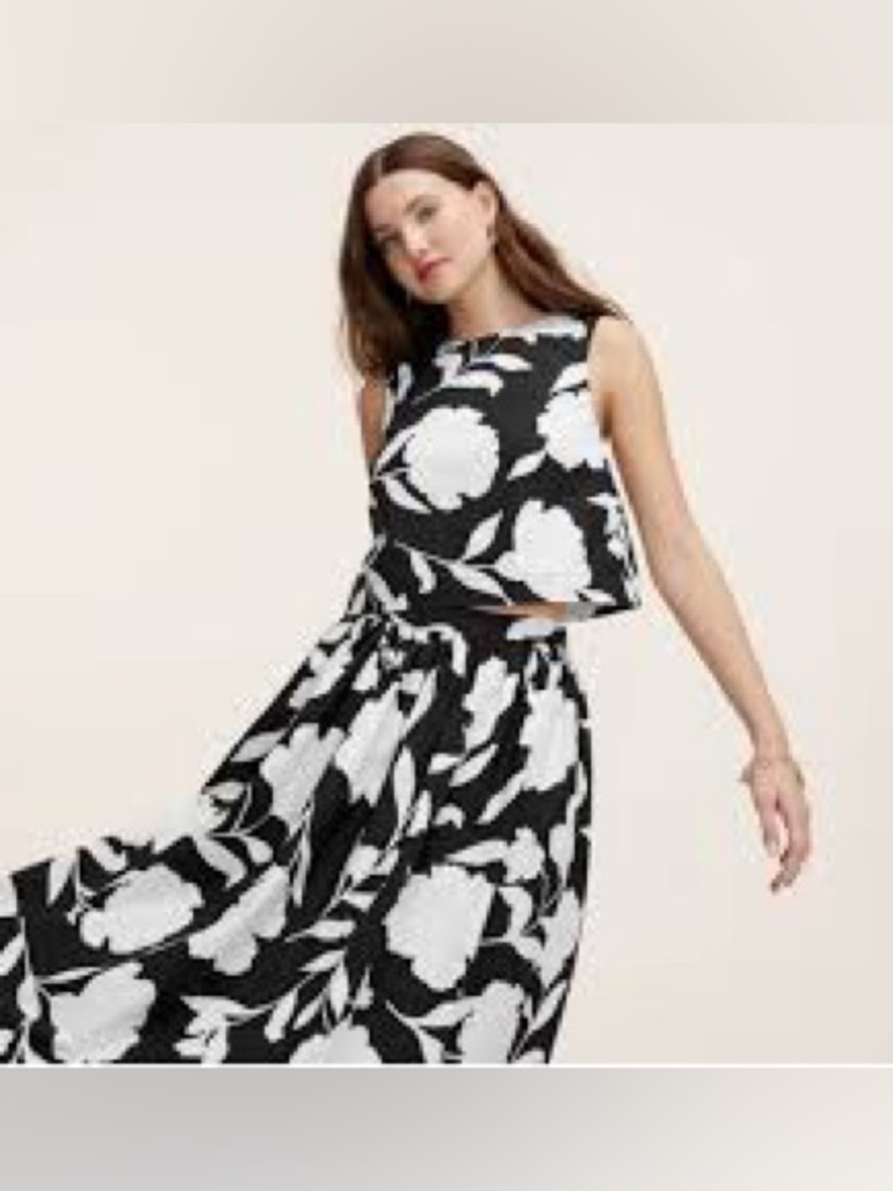 Kate Spade Black and white cropped skirt set